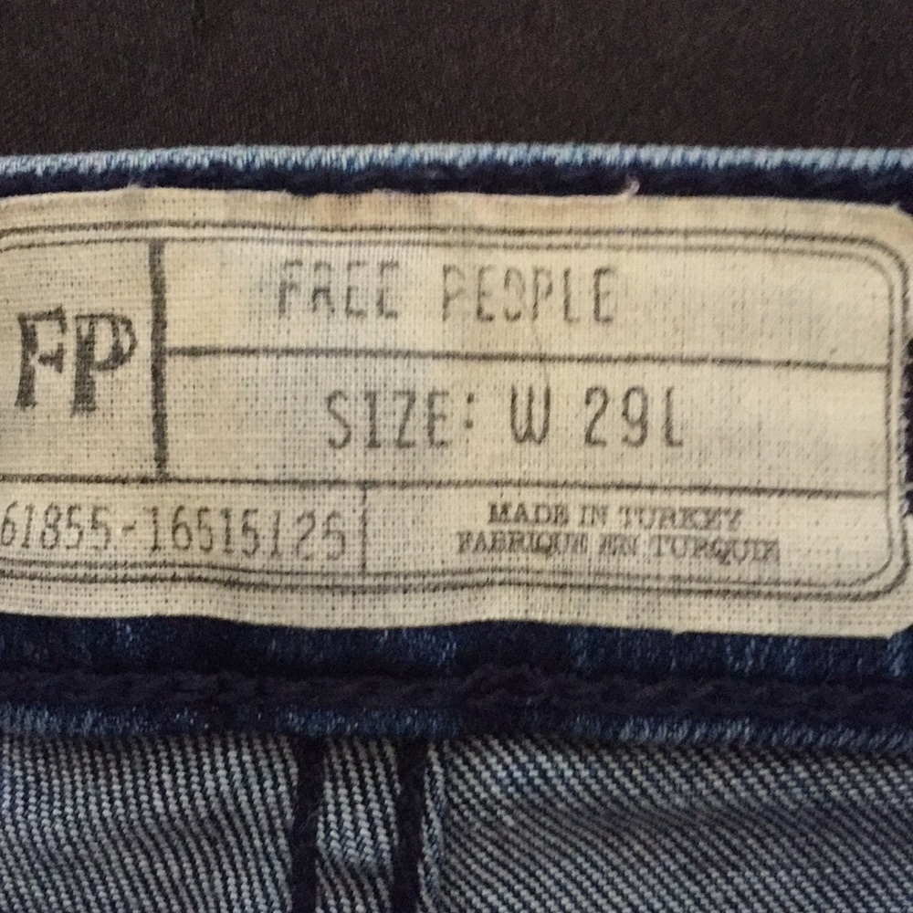 Jeans - Picture 2 of 4